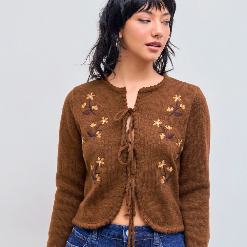Small Cider Floral Embroidery Knotted Cardigan